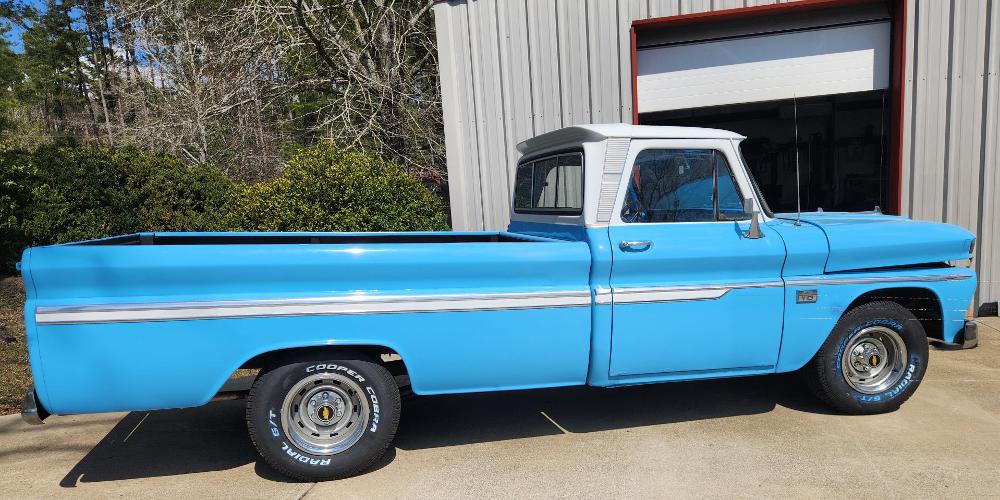 Chevrolet C10 Pickup with U.S. Wheel Truck Rallye (Series 560)